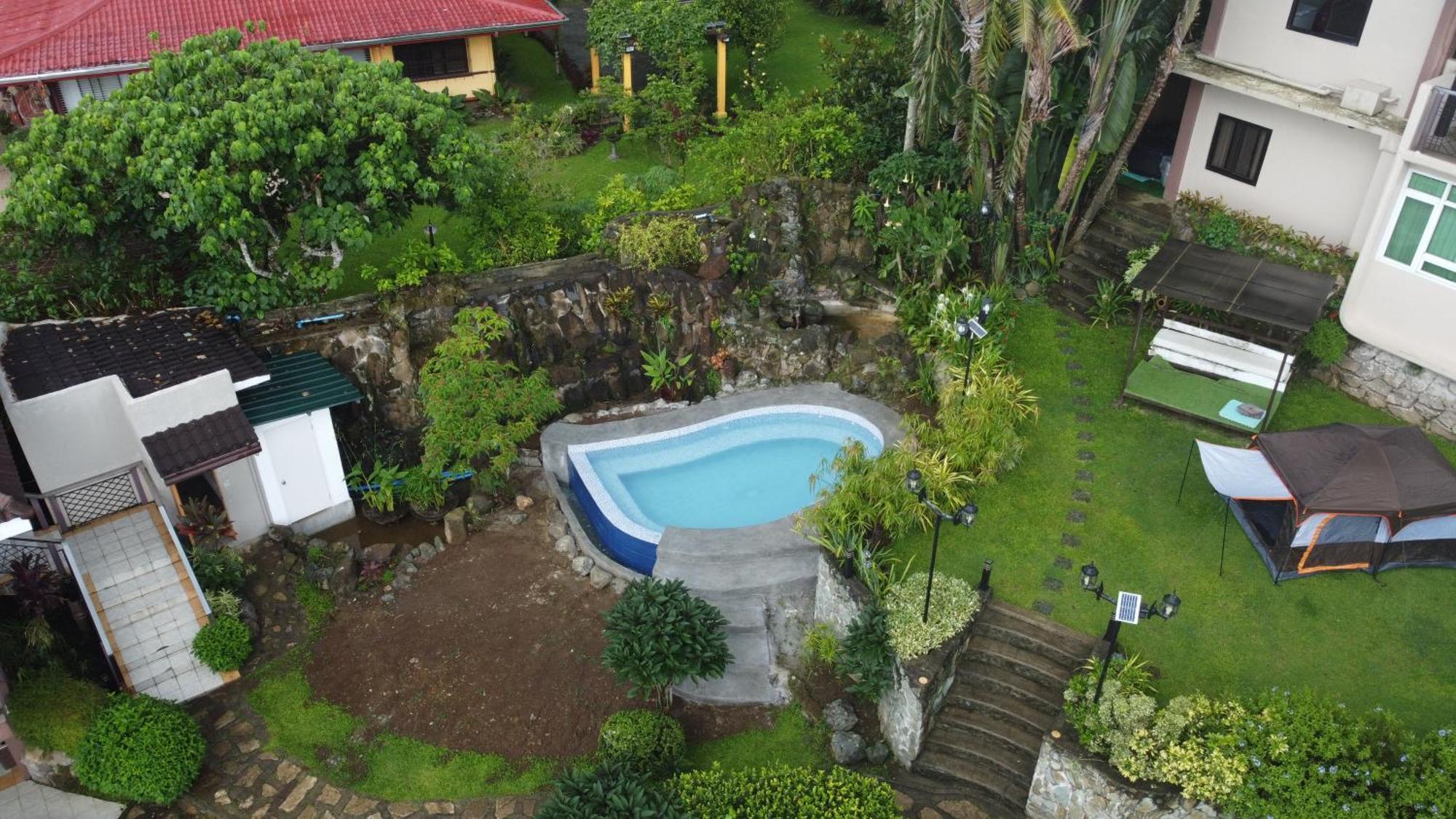 The Lakeview Suites Тагайтай Экстерьер фото
