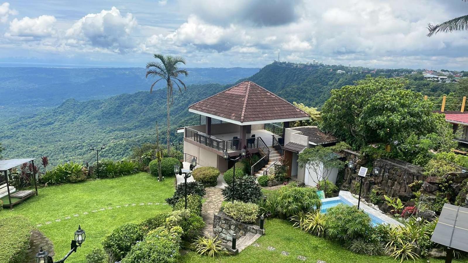 The Lakeview Suites Тагайтай Экстерьер фото